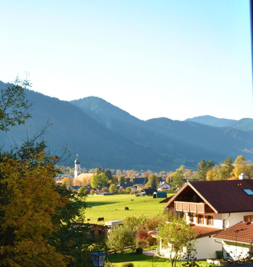 Landhotel Laerchenhuegel Oberammergau Bagian luar foto