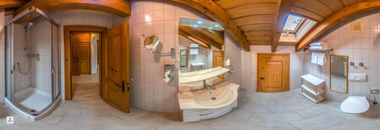 Landhotel Laerchenhuegel Oberammergau Bagian luar foto