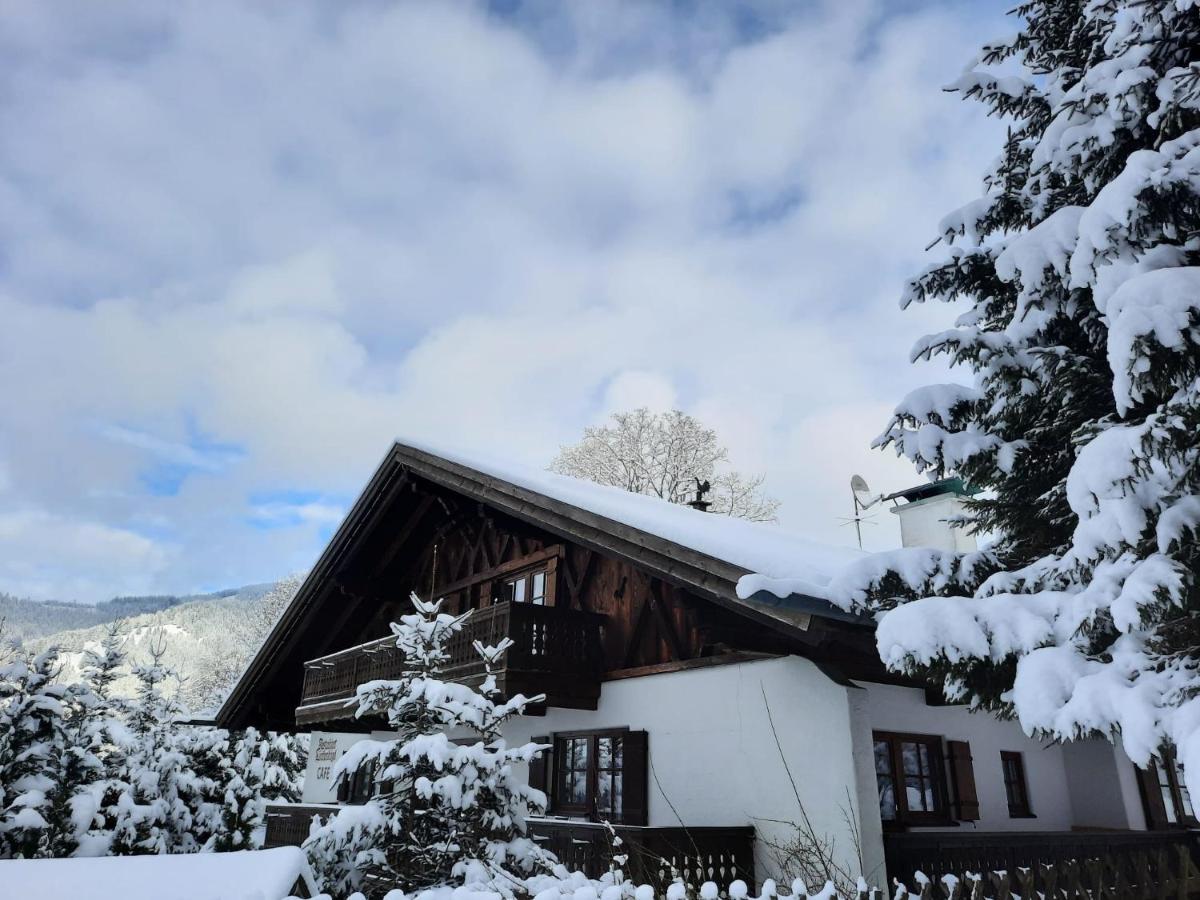 Landhotel Laerchenhuegel Oberammergau Bagian luar foto
